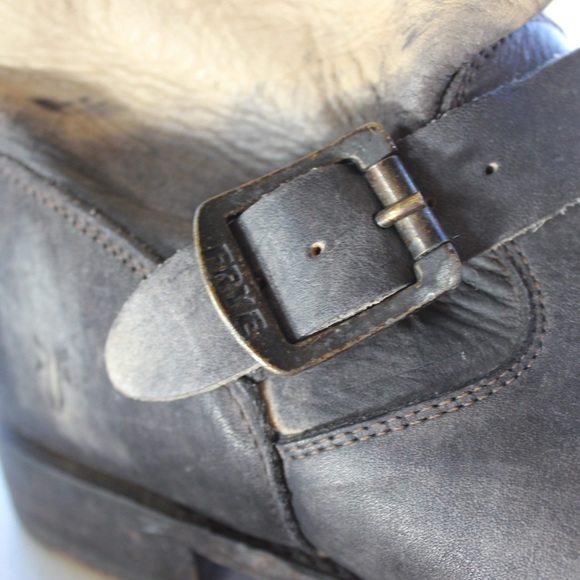 Frye two tone leather motorcycle boot - Picture 3 of 7